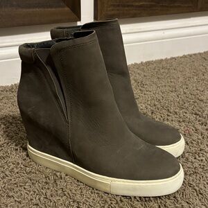 Kenneth Cole Women's Wedge Boots - Dark Brown and Cream